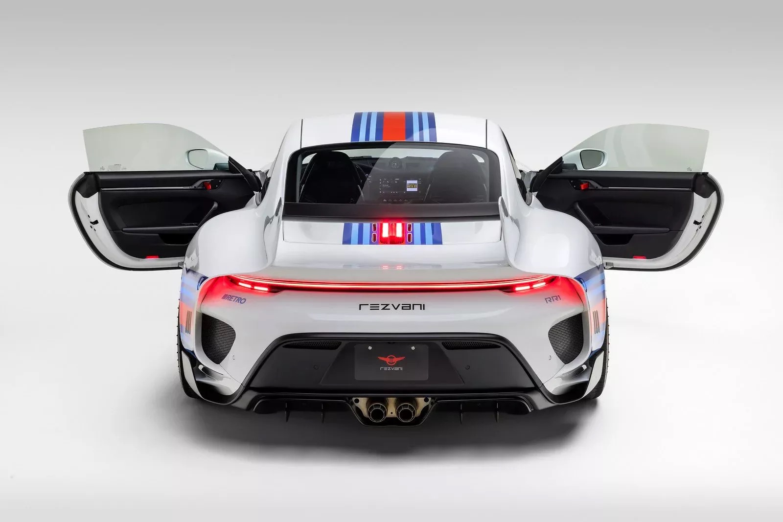 Rezvani RR1 ― ポルシェ911を“さらに良くした”50台限定ネオ・レトロ改造車
