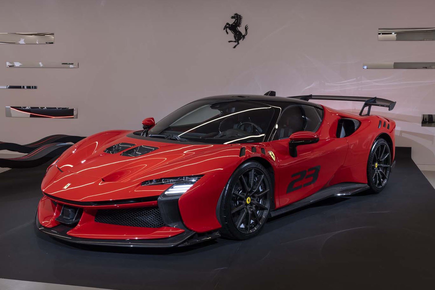 【2025年最新版】ハイブリッド車・PHEV購入ガイド｜補助金とおすすめモデル